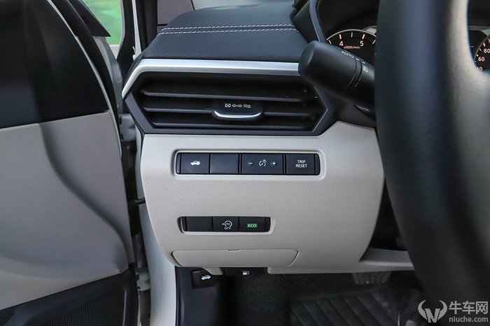 天籁2024款2.0自吸悦享版试驾,新款天籁2024款2.0自吸试驾