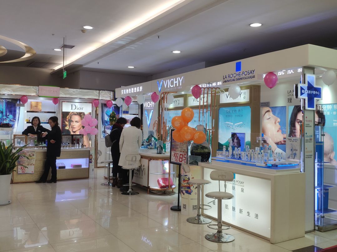 同样是县城购物中心，月销2万和100万的专柜，差距在哪？