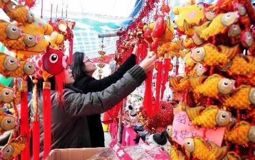 港女有话说｜赛马、舞狮、逛年宵市场……春节假期到香港玩点啥？