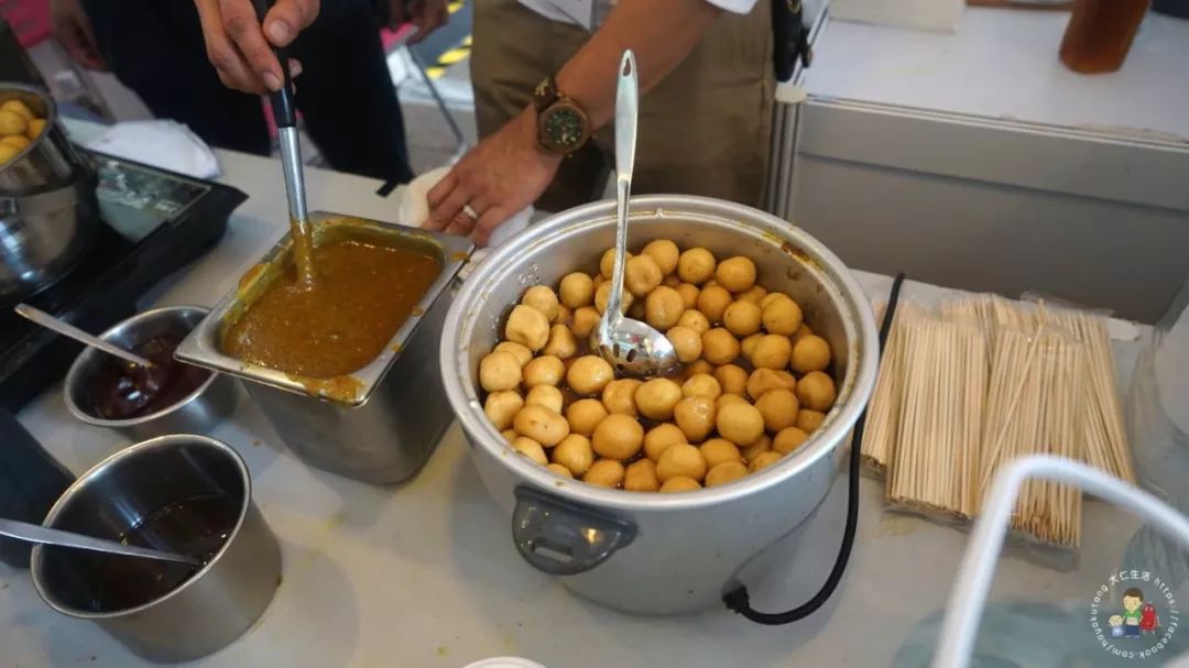 港女有话说｜赛马、舞狮、逛年宵市场……春节假期到香港玩点啥？