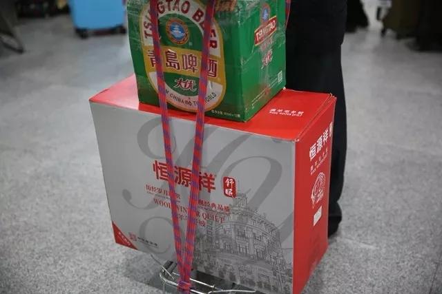 嘉兴本地过年走亲戚送什么礼物,从浙江嘉兴回来带什么礼物