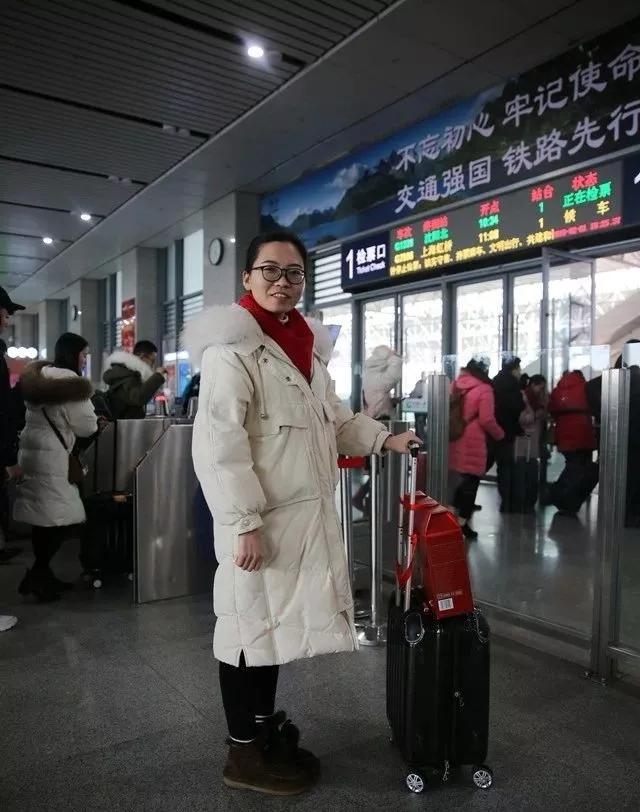 嘉兴本地过年走亲戚送什么礼物,从浙江嘉兴回来带什么礼物