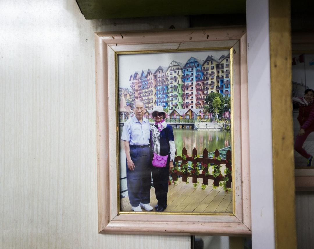 港星名人买买买：柬埔寨千金小姐，北角的眼镜皇后｜香港市井⑯