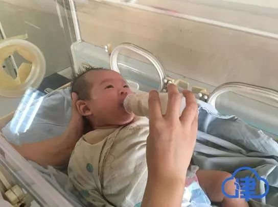 新春走基层儿科医生,新春走基层守护生命医生