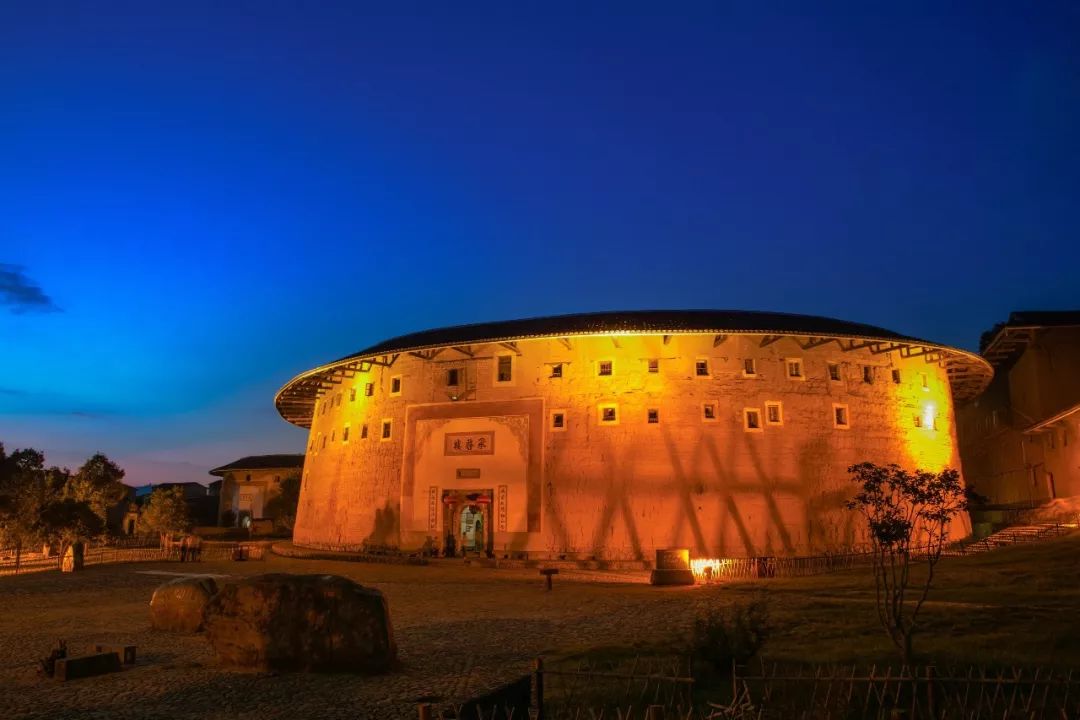 “一带一路”进行时，永定土楼入法国