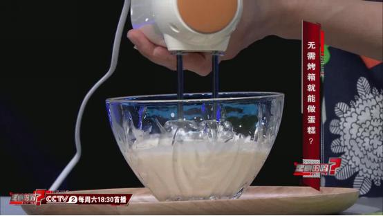 别再用刀刮鱼鳞了！只需这一味调料鱼鳞轻松去除