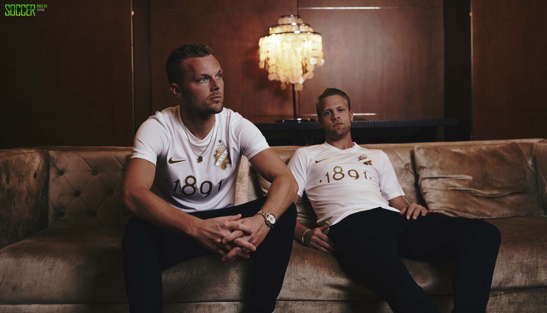 耐克推出SublimeAIK1891白色版球衣