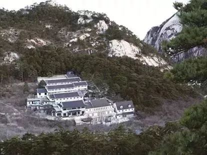 黄山正月游玩,黄山人游黄山免费票难抢吗