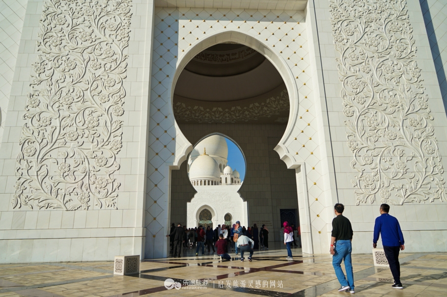 迪拜的谢赫扎伊德清真寺,迪拜清真寺谢赫扎伊德