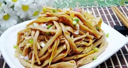 春天吃花要关注！吃错会中毒，头晕恶心呕吐，每年都有人中招