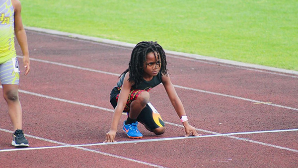 中国7岁孩子100米多少秒,7岁小孩100公里世界纪录