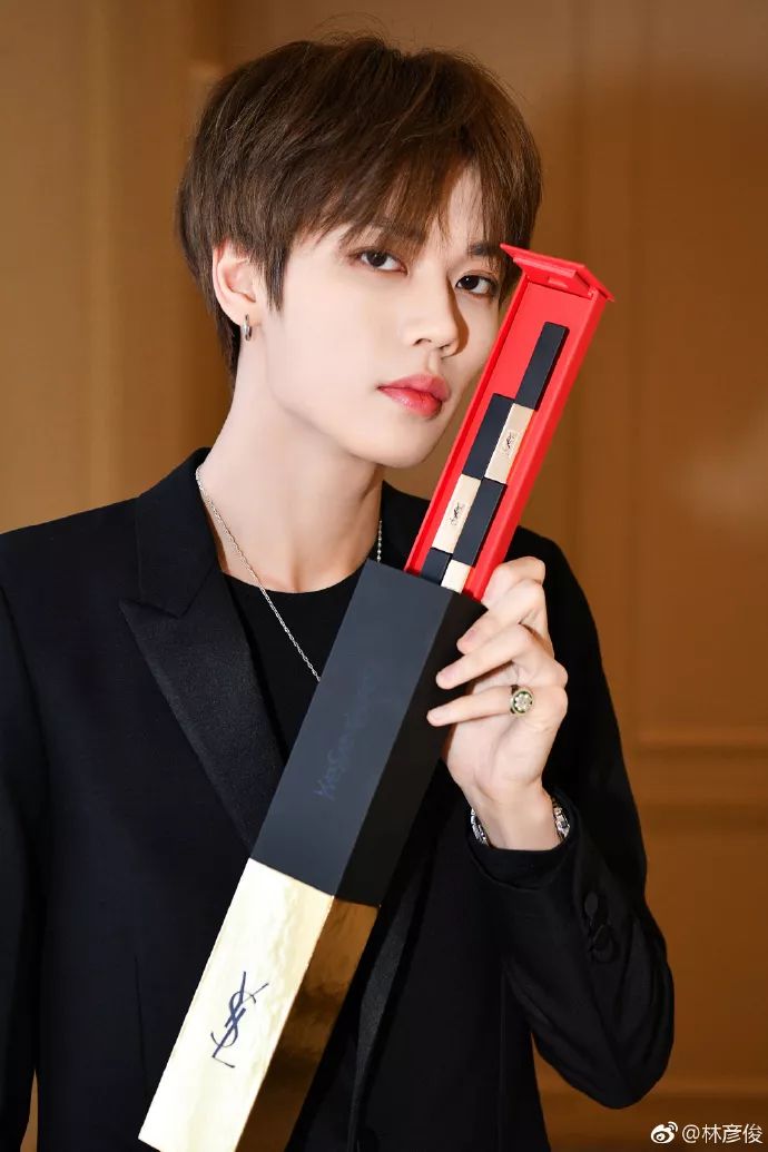 鎶栭煶缃戠孩鍙ｇ孩鐜嬪瓙,鍙ｇ孩鐜嬪瓙缇庡鍗氫富