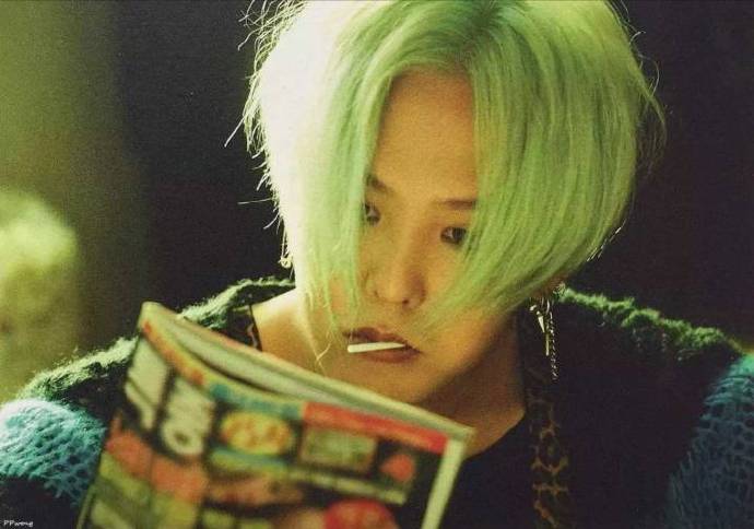 「BigBang」「分享」190219这是什么小仙子吗？无论什么发色都可以完美驾驭的鸡涌~