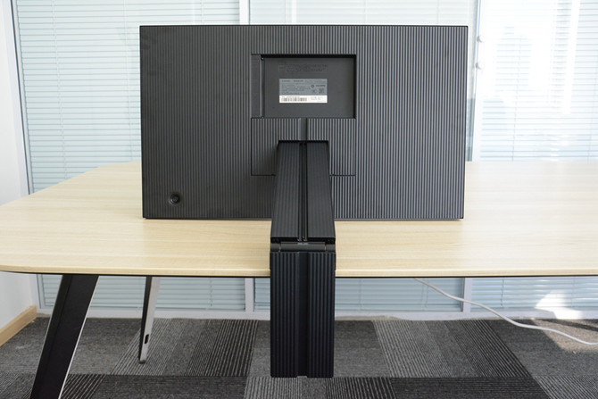 144hz显示器刷新率超频,三星27寸曲面显示器144刷新率