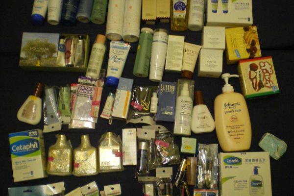 去香港购物最合适买些什么,去香港购物都买哪些药好