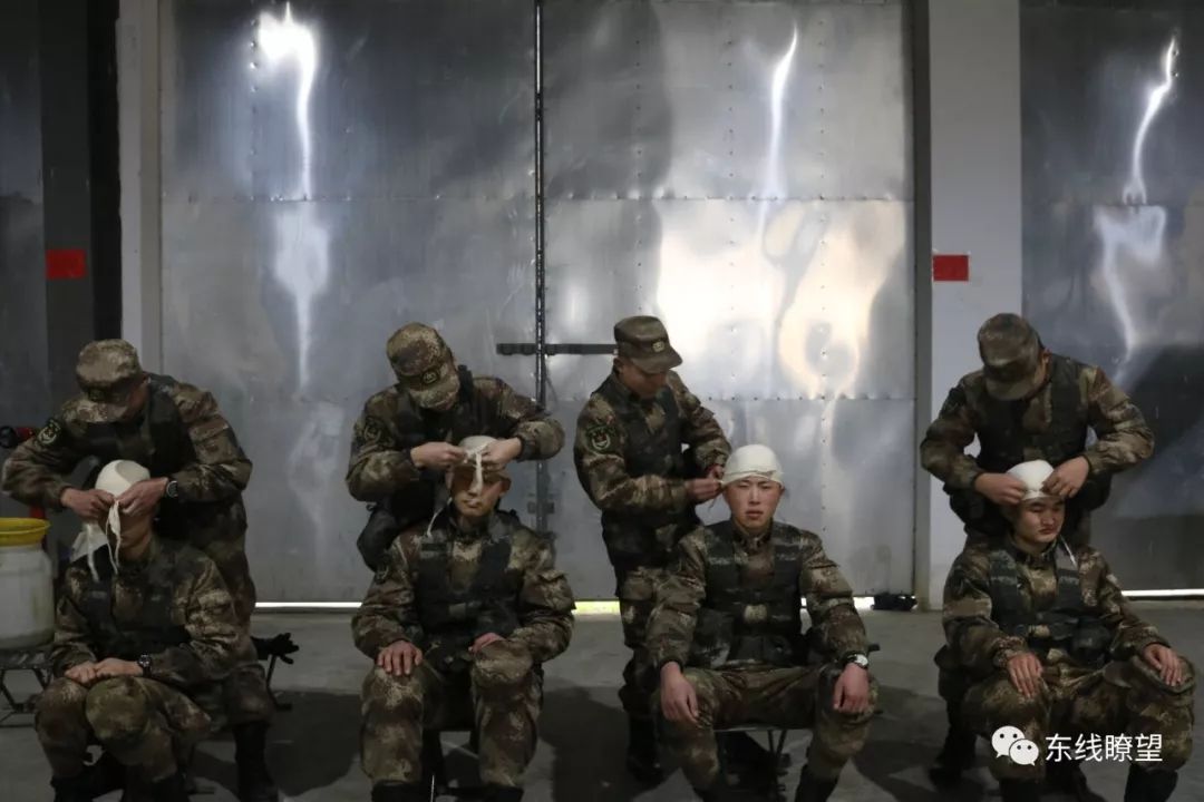 三角巾多种使用方法,三角巾使用方法及关注事项