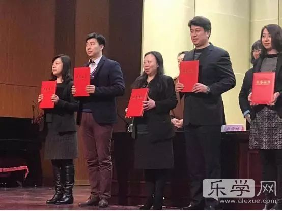 金春报喜：嘉峪关学校荣获“三奖”激励追梦人