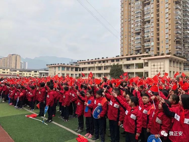 开学看到同学的样子,开学看同学的表情