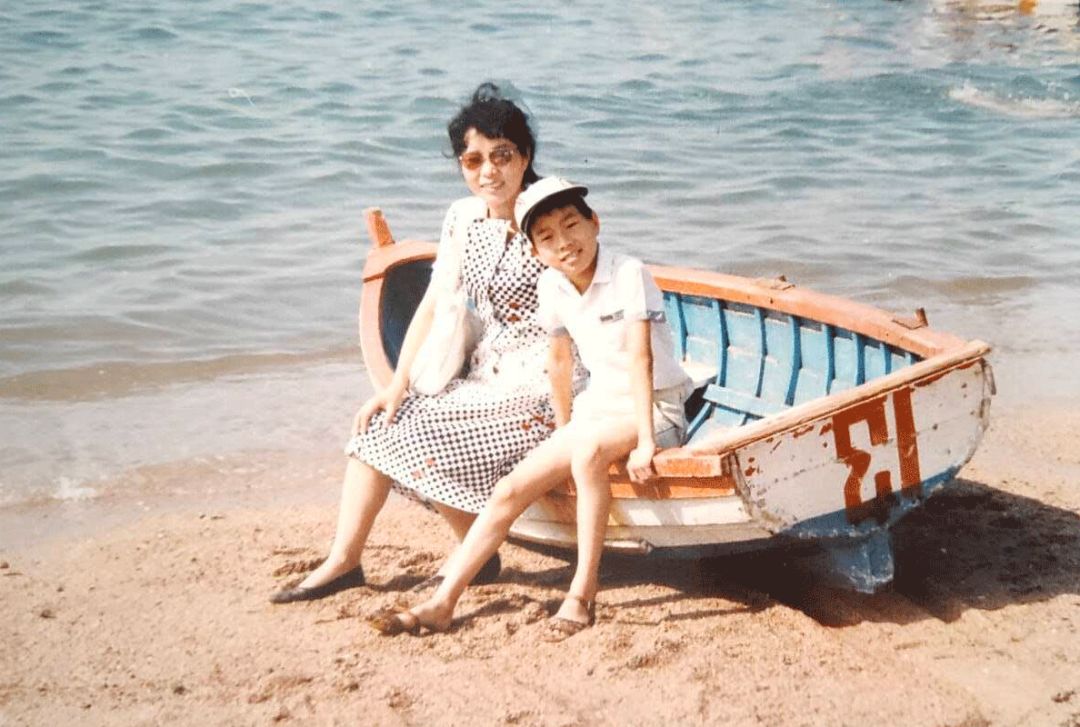 别相信那些杂志博主的，咱爸妈口中的80年代style才是真的80style
