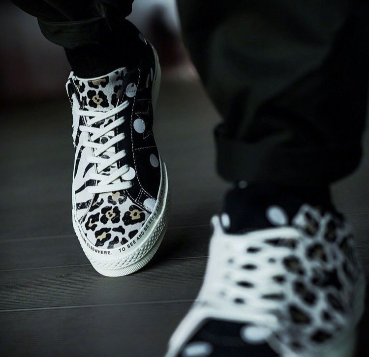 白敬亭球鞋收藏,白敬亭收藏鞋的视频