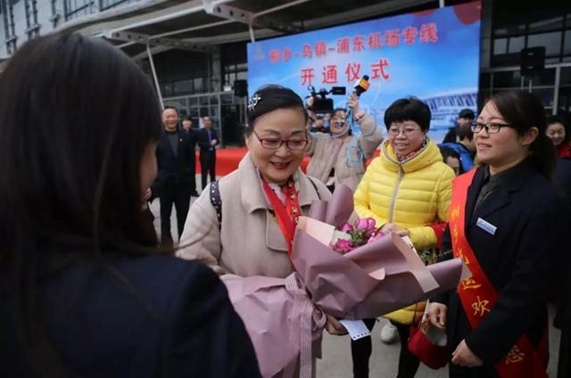 乌镇到上海浦东机场怎么方便,乌镇到上海虹桥机场大巴时刻表