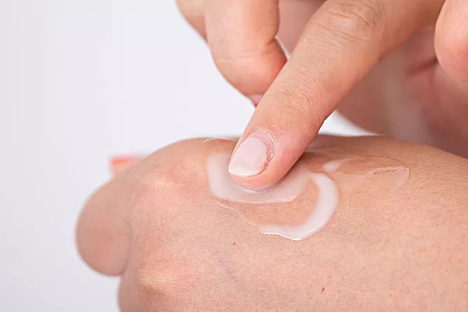 保鲜膜堵马桶,马桶堵了如何用保鲜膜