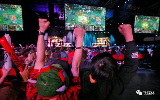 李宁电竞营销,李宁短袖电竞