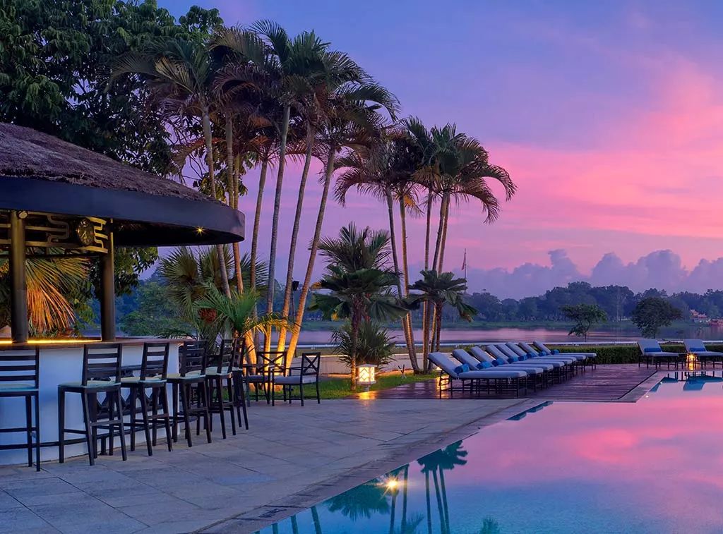 直飞3.5h抵达这座低物价高颜值海岛，入住亚洲最美洲际+安缦之父最新力作！