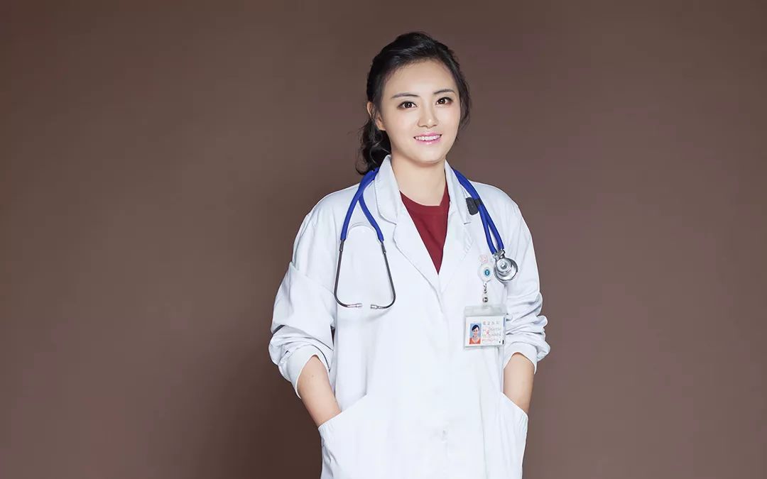 义诊活动心连心健康服务暖人心,医院开展学雷锋义诊送温暖活动