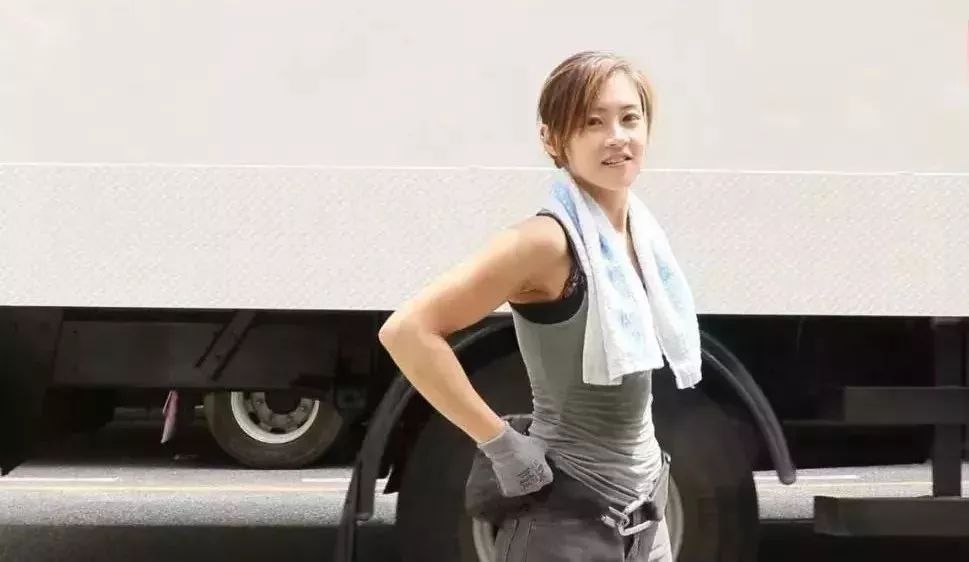 香港最美搬运工罗拉,罗拉是最美搬运工吗