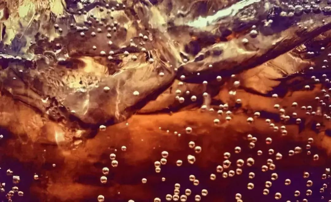 “瓜子脸”、“猫爪杯”……解锁大品牌营销的新花样！