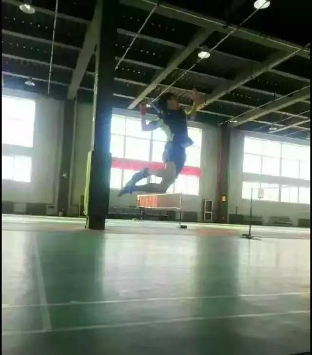 帅气小哥哥和美丽的小姐姐,八块腹肌的帅气小哥哥小姐姐