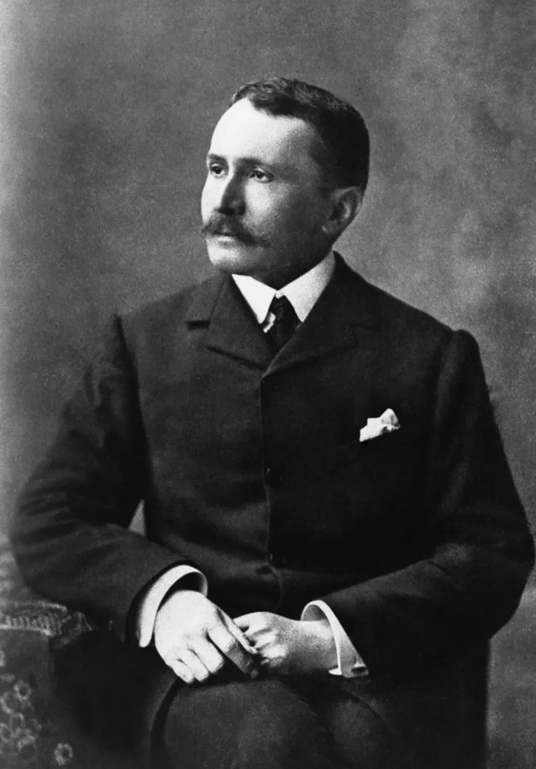 比斯坦因更残酷的*物文**盗贼-华尔纳