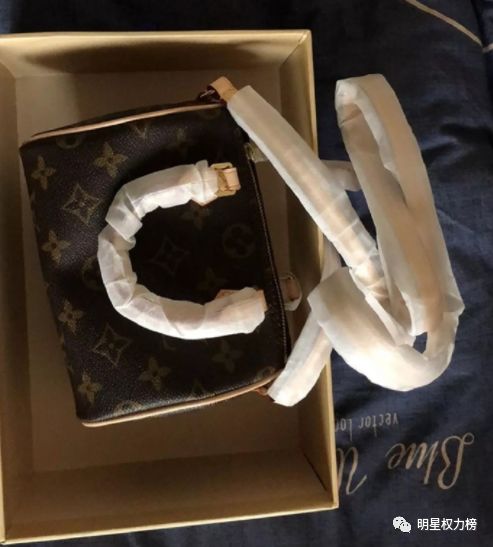 被粉丝坑了的偶像,偶像被粉丝坑了