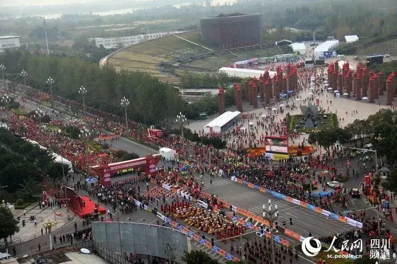 西马冠军2023成绩,西马冠军