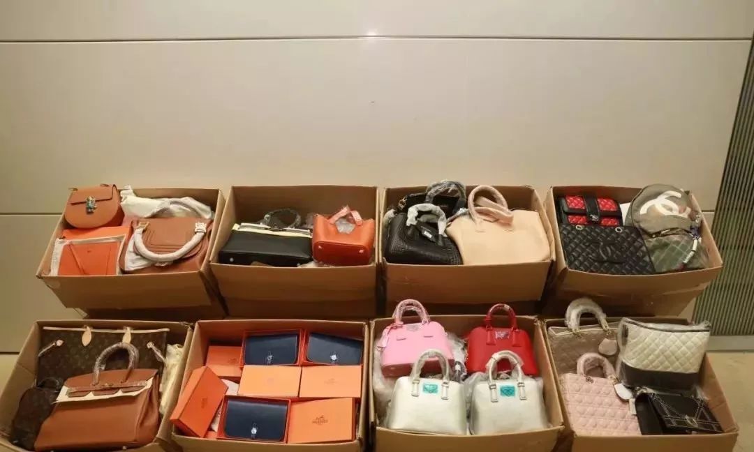 别去香港买鞋了！一条街都是假货，不少海南人中招！