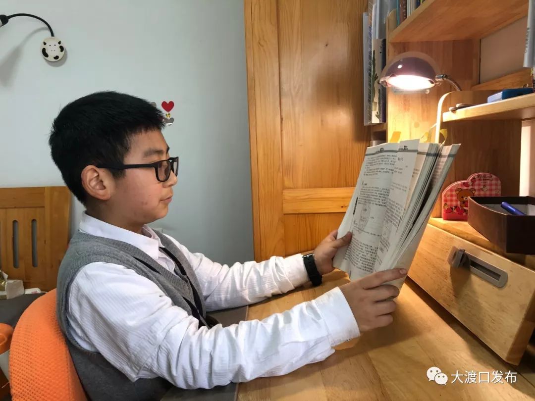 语数外、钢琴、足球...样样在行！这个大渡口男孩获全市殊荣