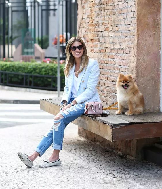 安妮海瑟薇、贾静雯、凯特王妃为什么都爱豆豆鞋？澳洲百年UGG，手工真皮、弹力软底超舒服，带娃、逛街，走哪都不累！