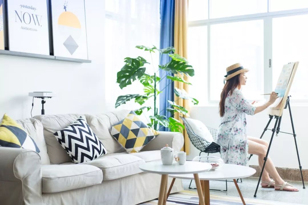 如何用最少的钱装修极简风,怎么用最少的钱做最豪的装修