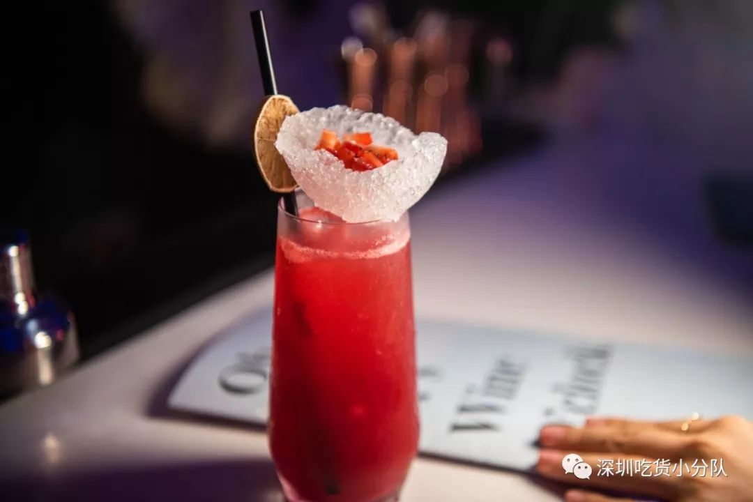 现出原形吧,这店的“小*子骗**”们