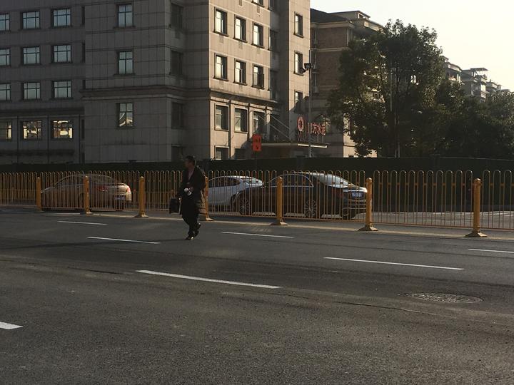 杭州天目山路高架,天目山路封路