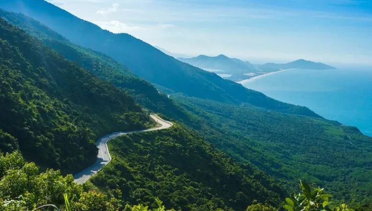 直飞3.5h抵达这座低物价高颜值海岛，入住亚洲最美洲际+安缦之父最新力作！