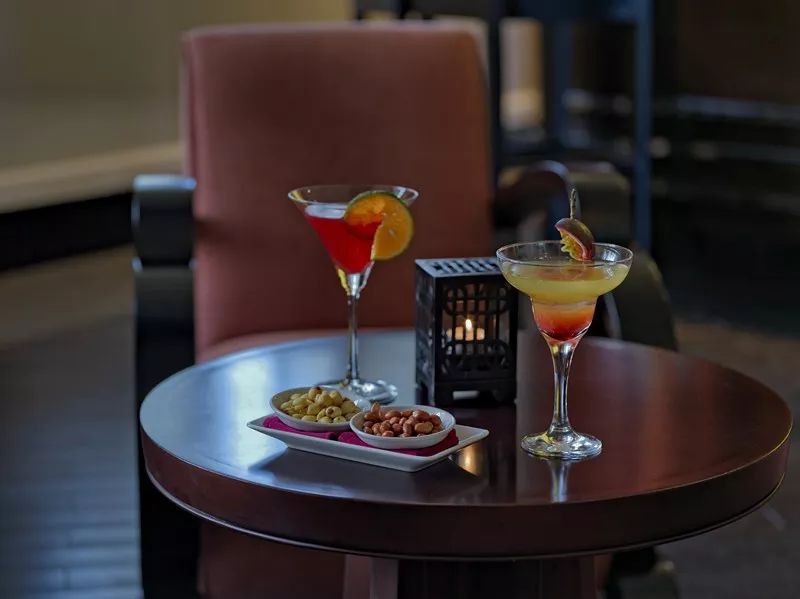 直飞3.5h抵达这座低物价高颜值海岛，入住亚洲最美洲际+安缦之父最新力作！