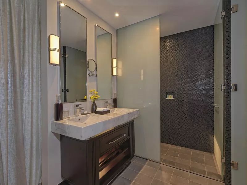 直飞3.5h抵达这座低物价高颜值海岛，入住亚洲最美洲际+安缦之父最新力作！