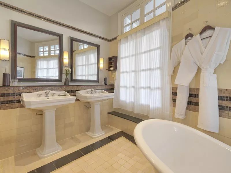 直飞3.5h抵达这座低物价高颜值海岛，入住亚洲最美洲际+安缦之父最新力作！