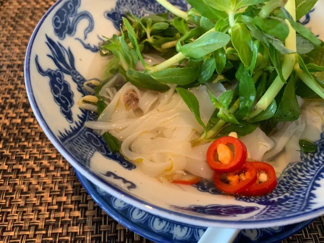 直飞3.5h抵达这座低物价高颜值海岛，入住亚洲最美洲际+安缦之父最新力作！