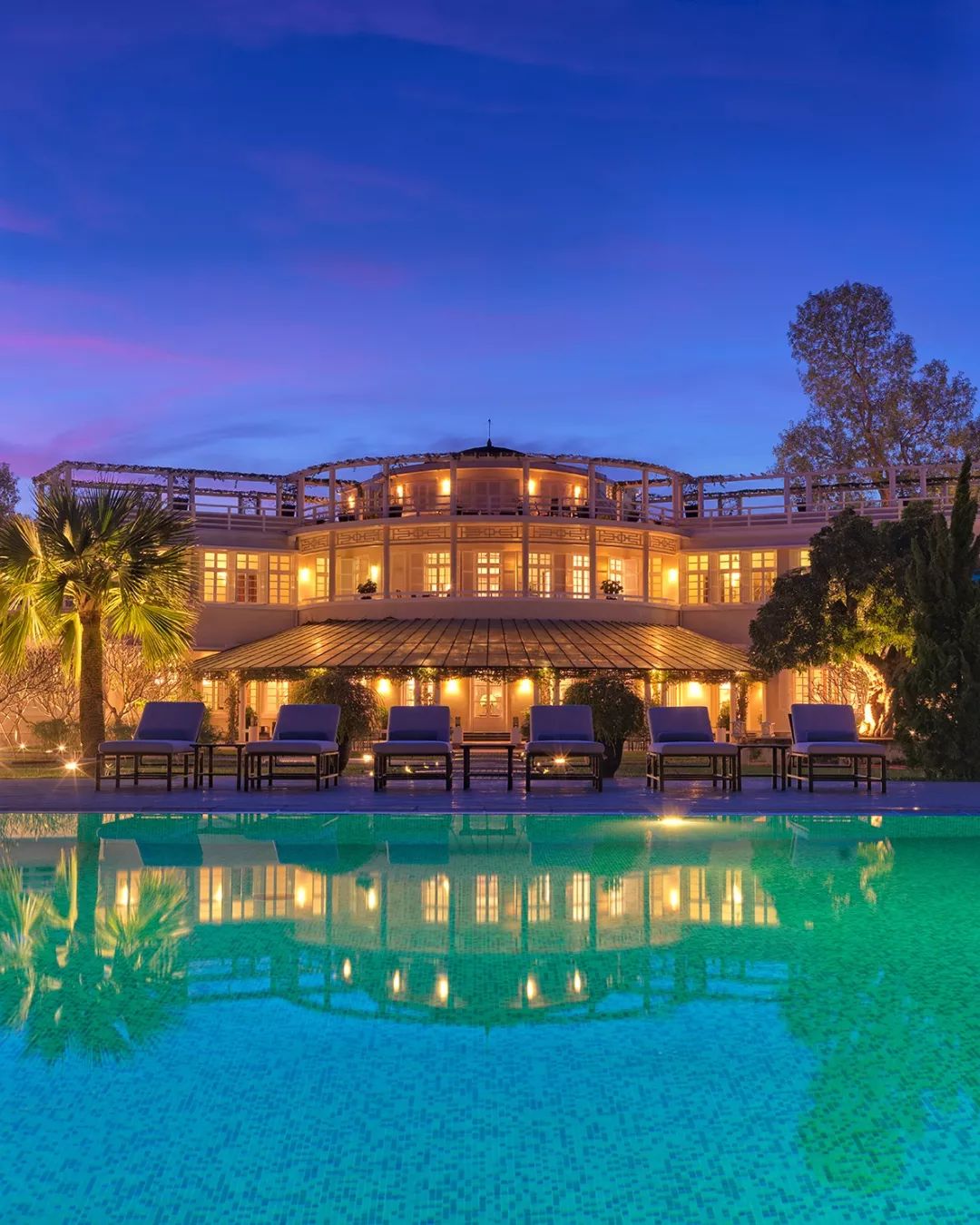 直飞3.5h抵达这座低物价高颜值海岛，入住亚洲最美洲际+安缦之父最新力作！