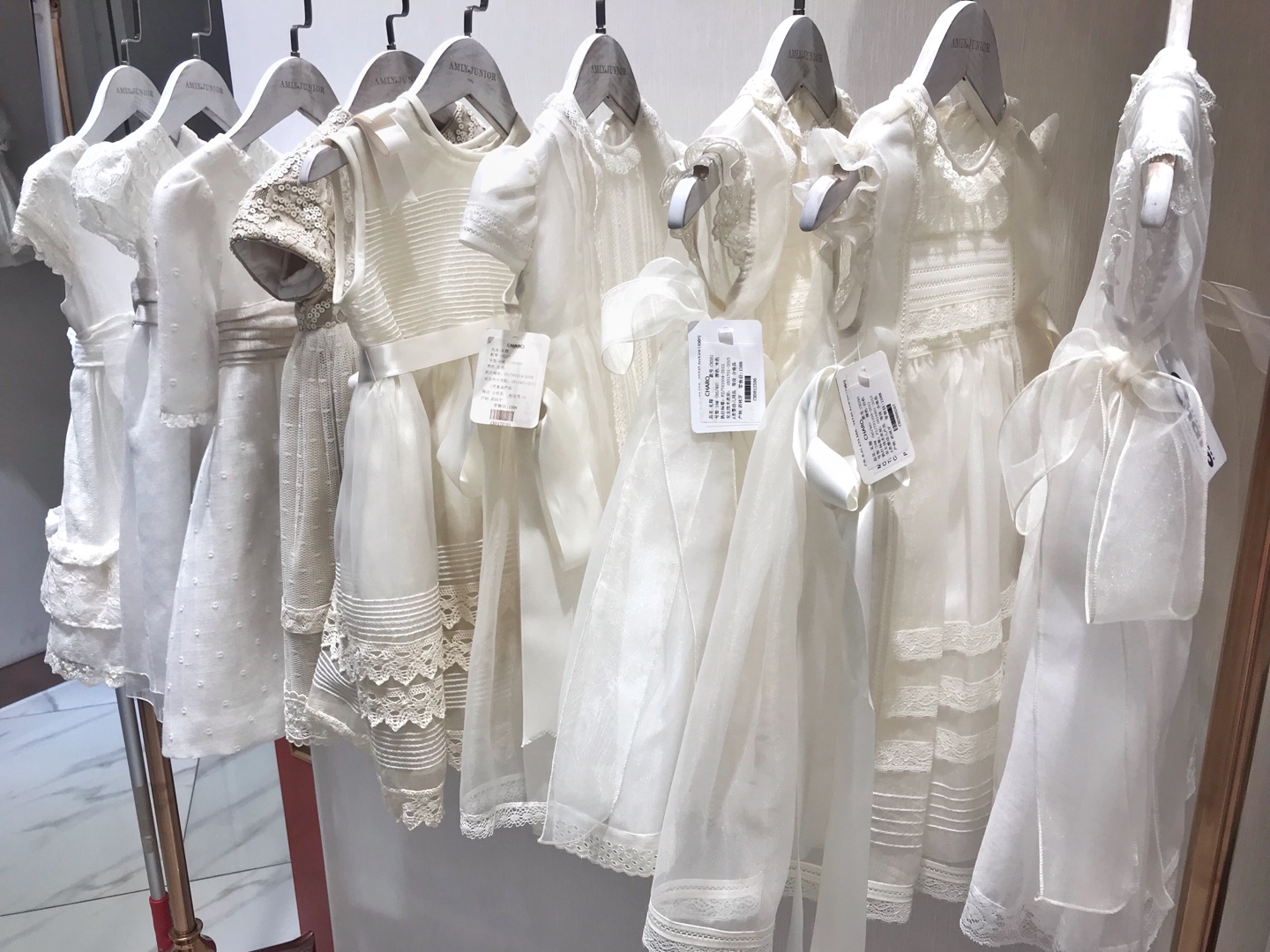 给宝宝买衣服要谨慎,女童装6-12岁潮款高级感小礼服