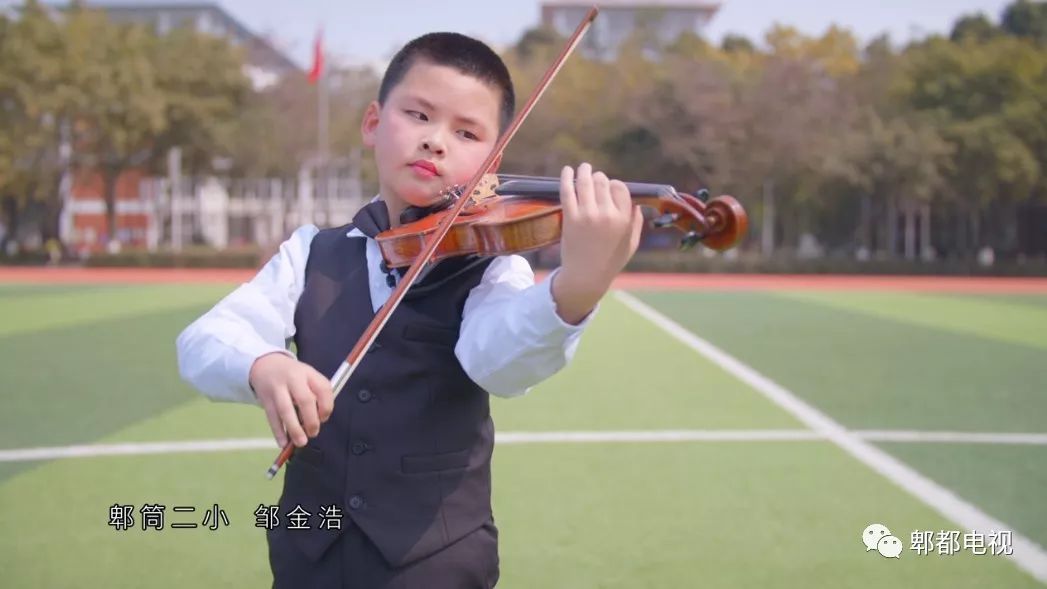 礼赞伟大祖国快闪视频,致敬祖国快闪的视频