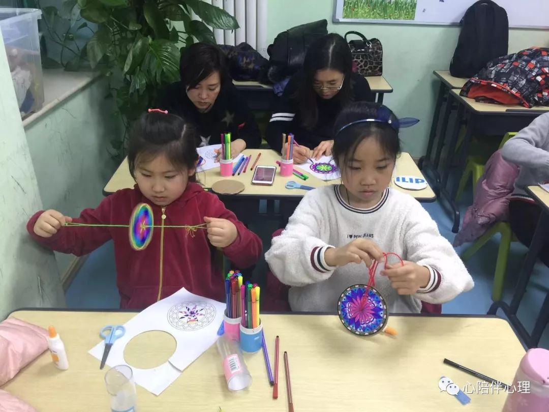 曼陀罗绘画疗愈,艺术疗愈曼陀罗图画简单版